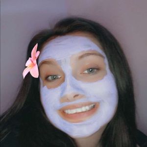 Meet your Posher, Ariana